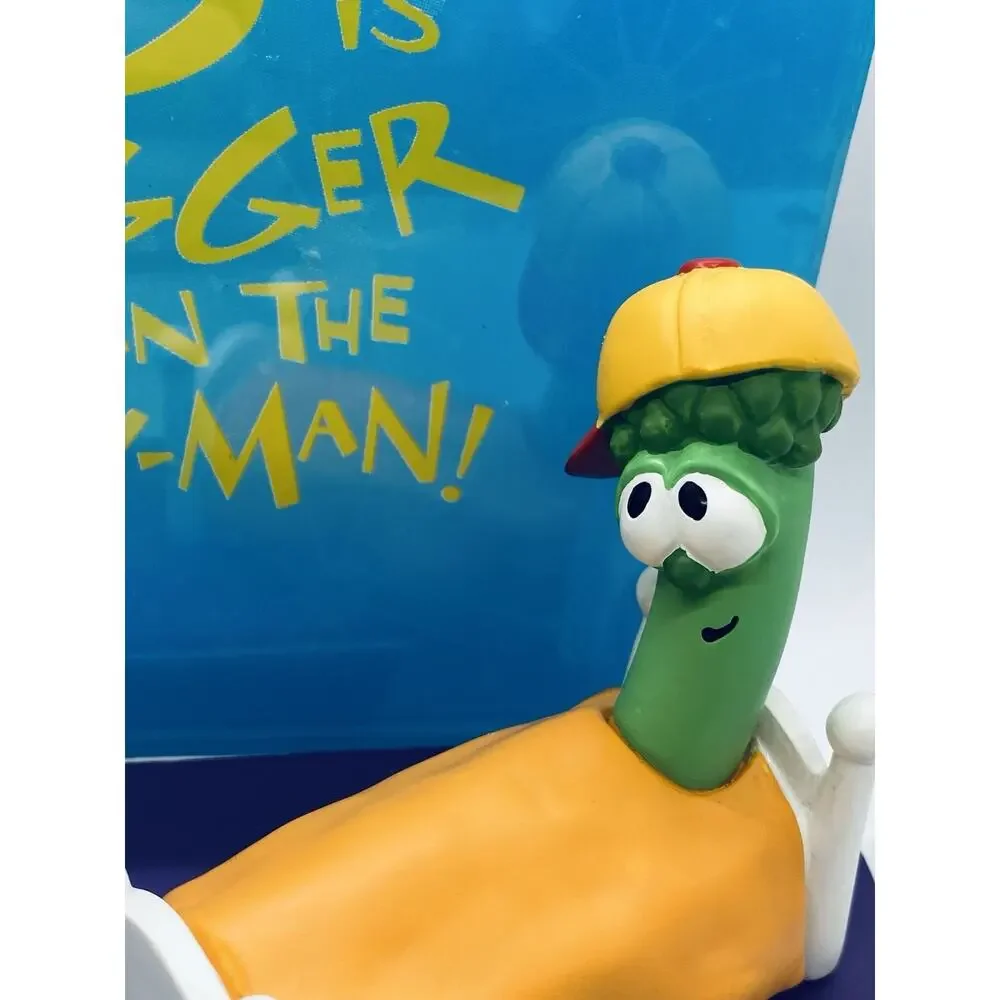 Vintage 1999 Veggie Tales Hallmark God Is Bigger Than The Boogeyman Figurine New